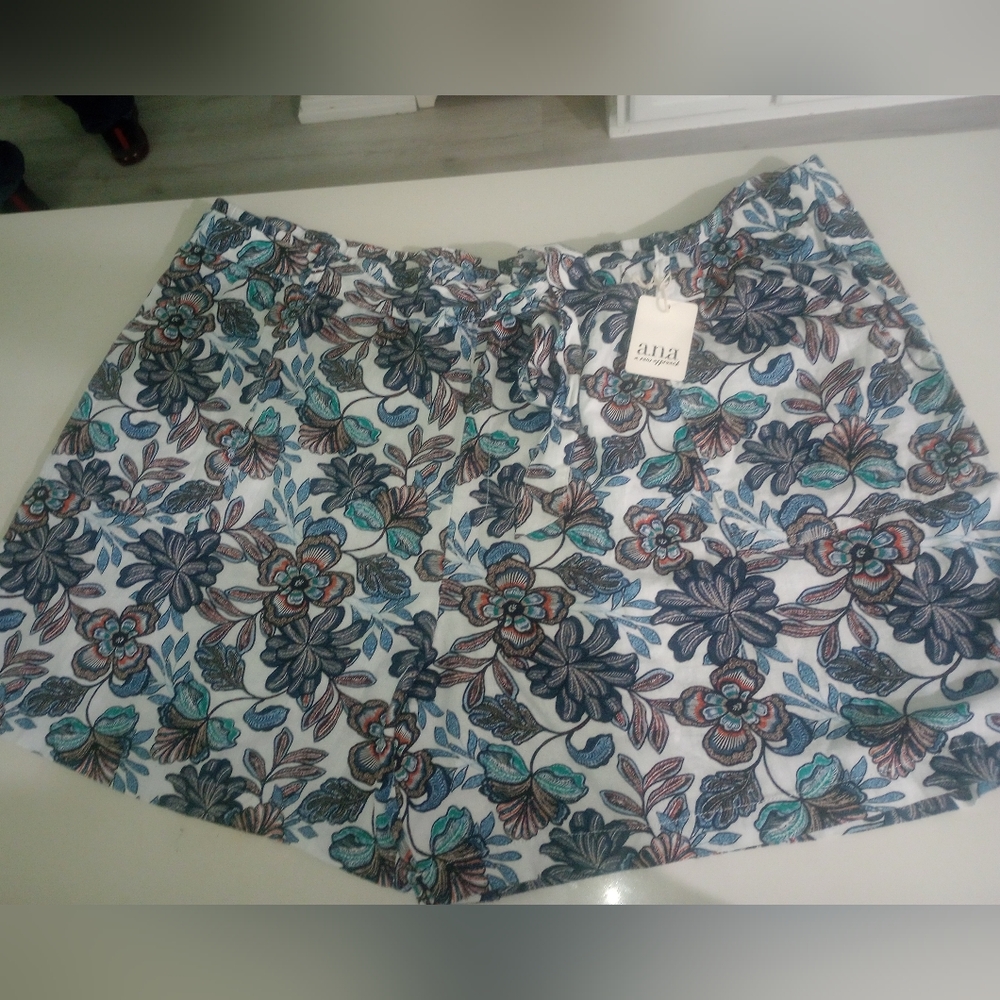 Plus Size  ana Linen Shorts